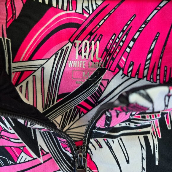 TAIL Short Sleeve 1/4 Zip Golf Shirt Size M - Picture 2 of 6